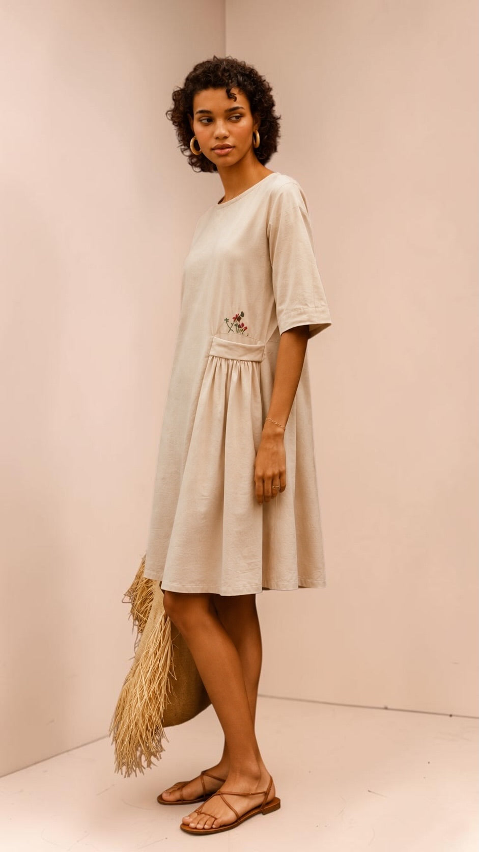 Suri Ivory Pleated Pocket Dress